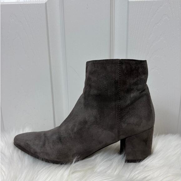 Stuart Weitzman Gray Suede Women's Ankle Boots Size 6.1/2 M - Picture 3 of 7